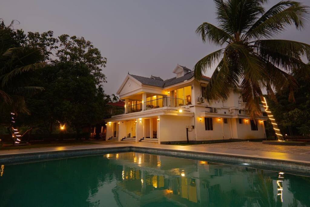 Riveria Portico - River Side 6 Bedroom Private Pool Bungalow North Paravur Kültér fotó